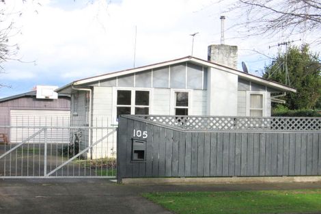 Photo of property in 105 Ruamahanga Crescent, Terrace End, Palmerston North, 4410