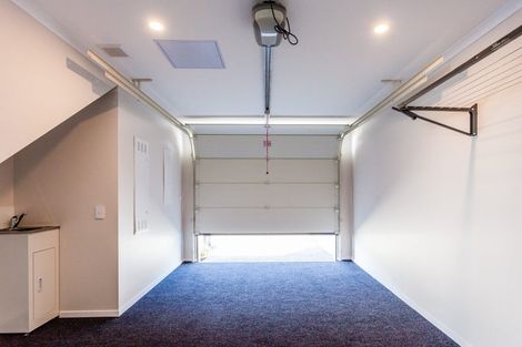 Photo of property in 35 Tahuhu Road, Mount Wellington, Auckland, 1062