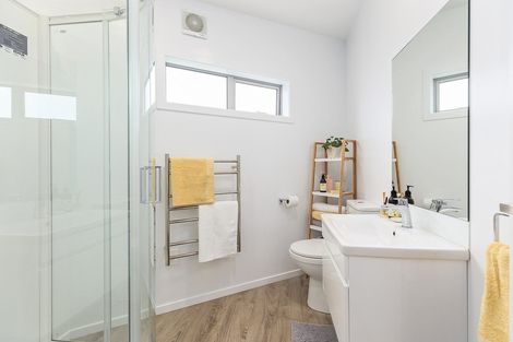 Photo of property in 7/14 Atkinson Street, Newlands, Wellington, 6037