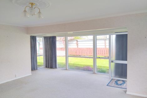 Photo of property in 2/12 Newton Street, Fitzroy, New Plymouth, 4312