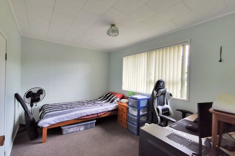 Photo of property in 57 Casuarina Road, Half Moon Bay, Auckland, 2012