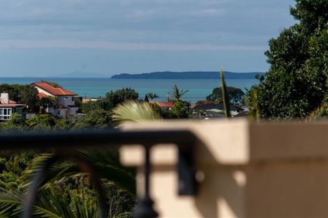 Photo of property in 40 Bellbird Rise, Murrays Bay, Auckland, 0630