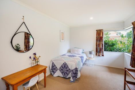 Photo of property in 5 Pastoral Lane, Hokowhitu, Palmerston North, 4410