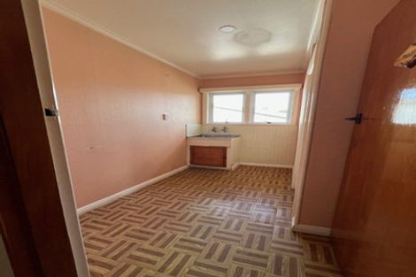 Photo of property in 9 Hamlin Road, Mount Wellington, Auckland, 1060