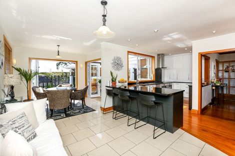 Photo of property in 27 Barriball Street, Fitzroy, New Plymouth, 4312