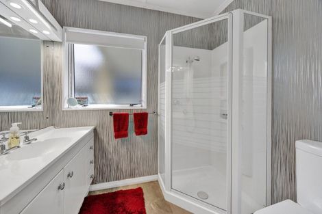 Photo of property in 50 Leslie Street, Waitara, 4320