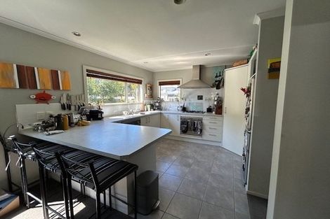 Photo of property in 6 Routeburn Avenue, Aotea, Porirua, 5024