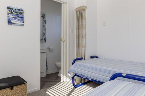 Photo of property in 10 Wakeman Road, Acacia Bay, Taupo, 3330