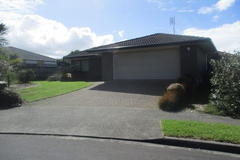 Photo of property in 10 Waimarino Road, Weymouth, Auckland, 2103