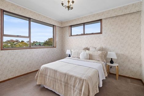 Photo of property in 1/12 Bungalow Avenue, Point Chevalier, Auckland, 1022