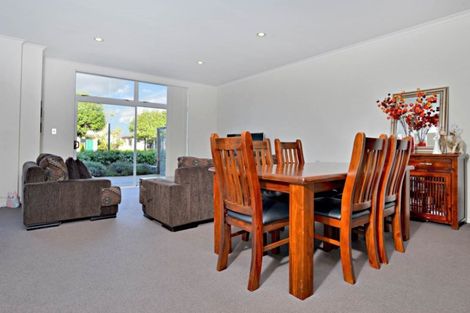 Photo of property in 14 Mcginty Street, Takanini, 2112