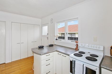 Photo of property in 22 Laurie Avenue, Papakura, 2110