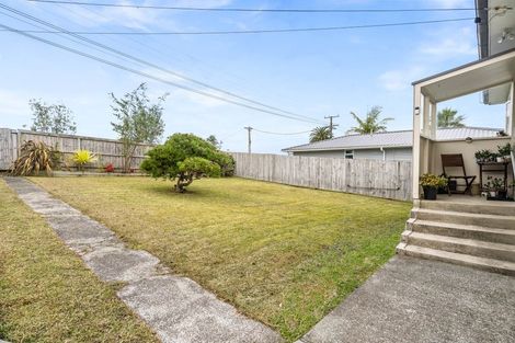Photo of property in 27 Montgomery Avenue, Onerahi, Whangarei, 0110