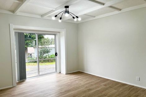 Photo of property in 27 Collingwood Road, Waiuku, 2123