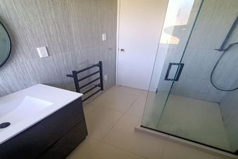 Photo of property in 5 Mckinstry Avenue, Mangere East, Auckland, 2024