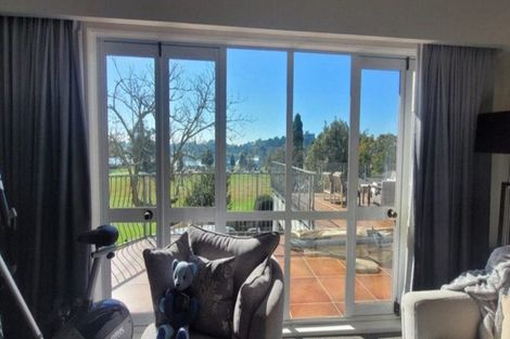 Photo of property in 152 Lake Crescent, Hamilton Lake, Hamilton, 3204