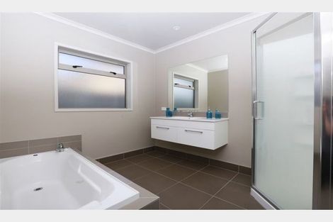 Photo of property in 14 Hector Drive, Rototuna North, Hamilton, 3210