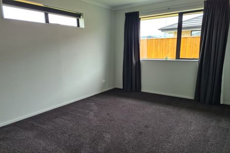 Photo of property in 8 Northmoor Boulevard, Rolleston, 7615