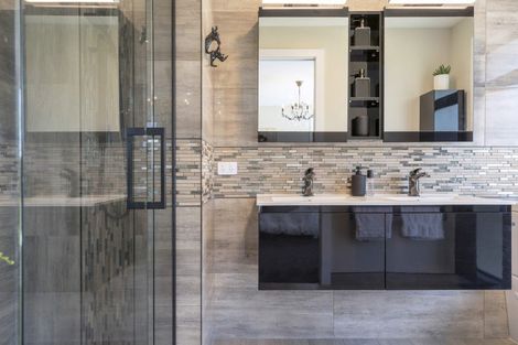 Photo of property in 73 Huka Falls Road, Rangatira Park, Taupo, 3384