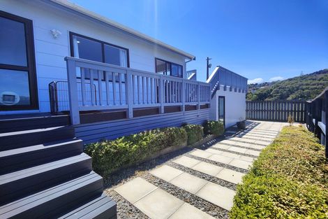 Photo of property in 83a Main Road, Titahi Bay, Porirua, 5022