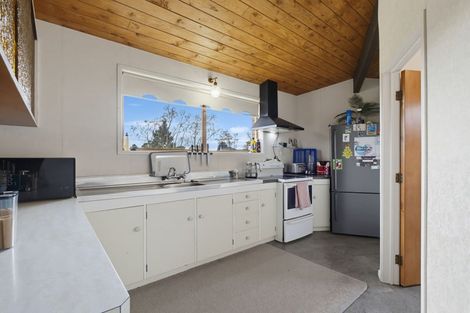 Photo of property in 17 Burton Place, Owhata, Rotorua, 3010