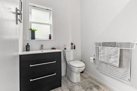 Photo of property in 143 Wairere Road, Waitakere, Henderson, 0782