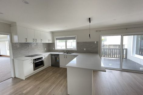 Photo of property in 310 Hurstmere Road, Takapuna, Auckland, 0622