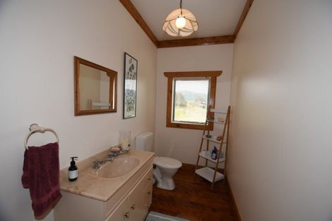 Photo of property in 64 Dennis Road, Kaipara Flats, Warkworth, 0981