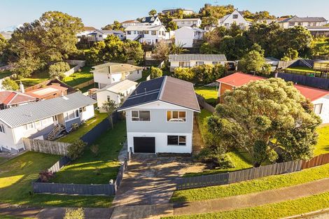 Photo of property in 19 Sombrero View, Ascot Park, Porirua, 5024