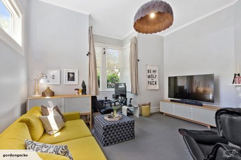 Photo of property in 19 Roy Street, Newtown, Wellington, 6021