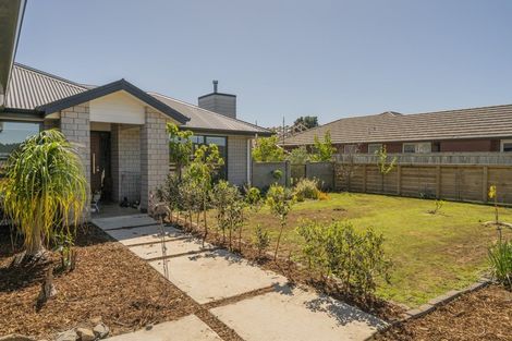 Photo of property in 24 Debenham Drive, Whitianga, 3510