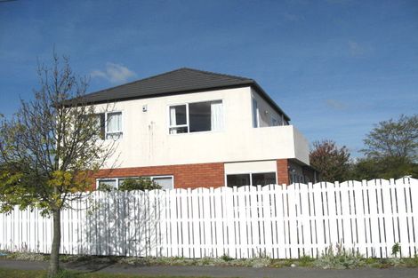 Photo of property in 33 Coniston Avenue, Ilam, Christchurch, 8041