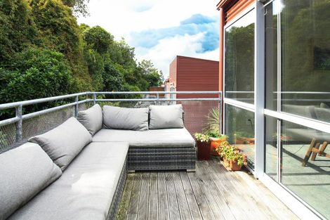 Photo of property in 12/2 Onslow Road, Khandallah, Wellington, 6035