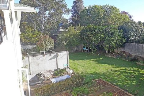 Photo of property in 10 Terrylyn Drive, Hillcrest, Auckland, 0627