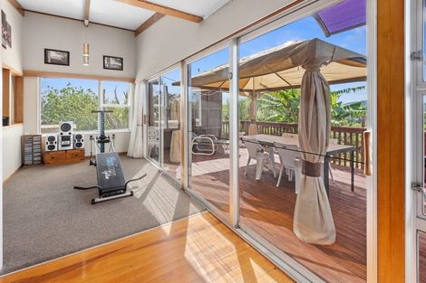 Photo of property in 65 Gorge Road, Maungaturoto, 0520