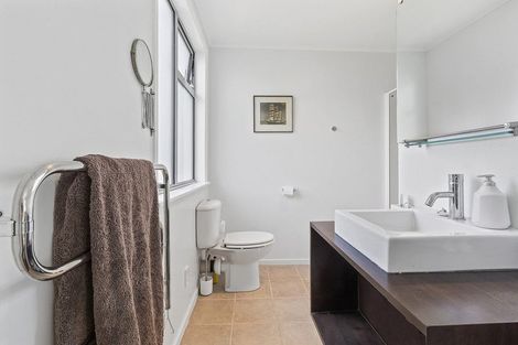 Photo of property in 45 Kiriwai Road, Paremata, Porirua, 5024