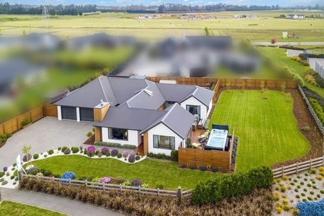 Photo of property in 19 Barewood Grove, West Melton, 7618