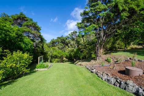Photo of property in 81 Stoney Creek Drive, Waitakere, Henderson, 0782