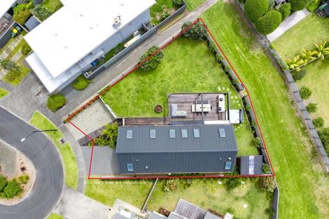 Photo of property in 17 Patiki Place, Omaha, 0986