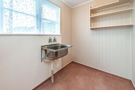 Photo of property in 60 Harper Street, Gonville, Whanganui, 4501