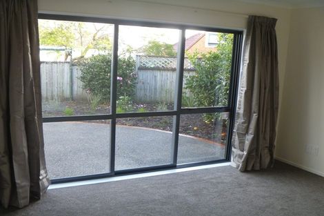 Photo of property in 8 Westvale Avenue, Ranui, Auckland, 0612