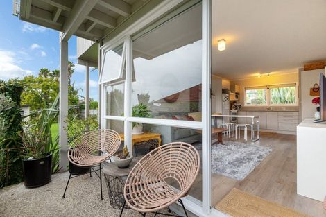 Photo of property in 10/77 Old Lake Road, Narrow Neck, Auckland, 0624