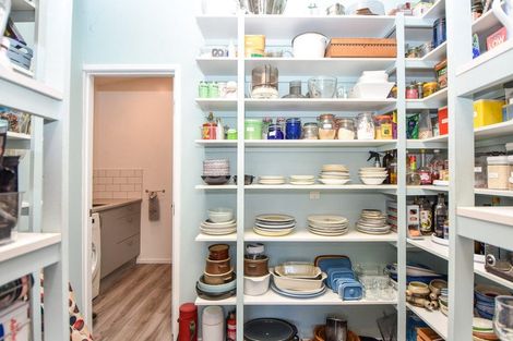 Photo of property in 22 Victoria Street, Carterton, 5713