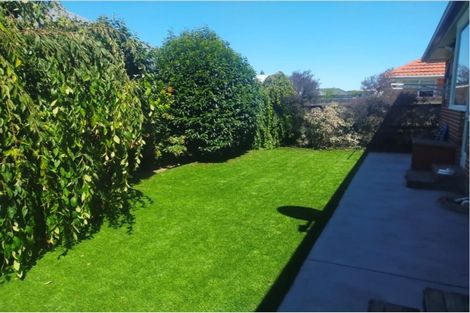 Photo of property in 190 Avonhead Road, Avonhead, Christchurch, 8042