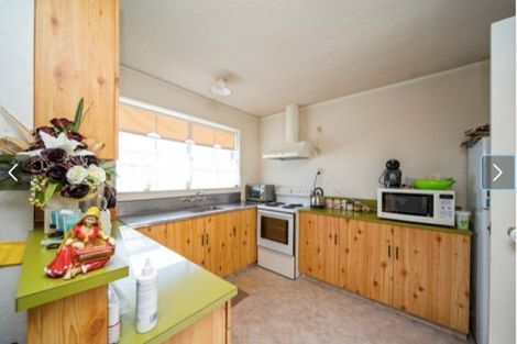 Photo of property in 496-498 Devon Street East, Strandon, New Plymouth, 4312