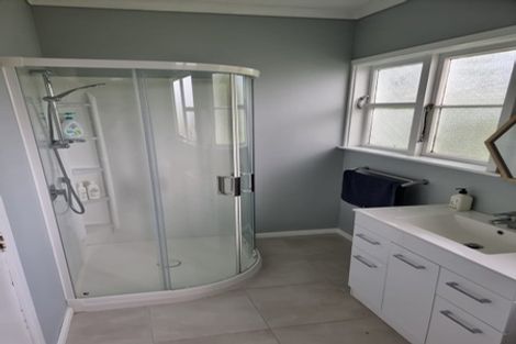 Photo of property in 5 Rumgay Street, Fairfield, Lower Hutt, 5011