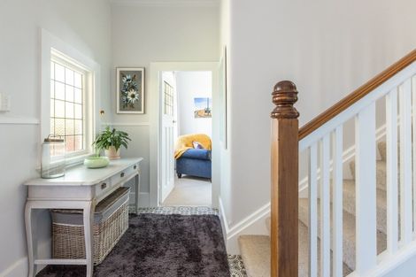 Photo of property in 20 Cameron Road, Bluff Hill, Napier, 4110