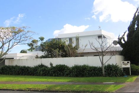 Photo of property in 100 Bramley Drive, Farm Cove, Auckland, 2012