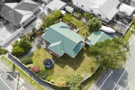 Photo of property in 76 Bell Road, Waiwhetu, Lower Hutt, 5010