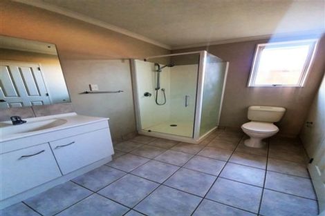 Photo of property in 12 Nykki Place, Papakura, 2110